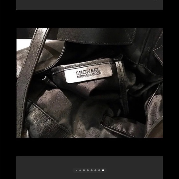 Michael Kors Bucket Bag Gold Chained “Devon” - Picture 10 of 16